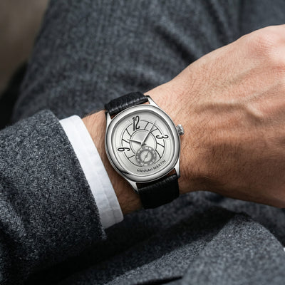Montre Courbe Élégante