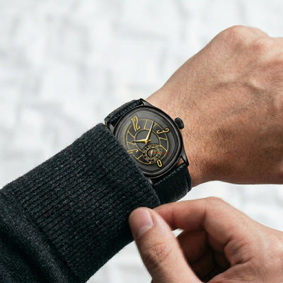Montre Bracelet Chiffres Ondulés Doré